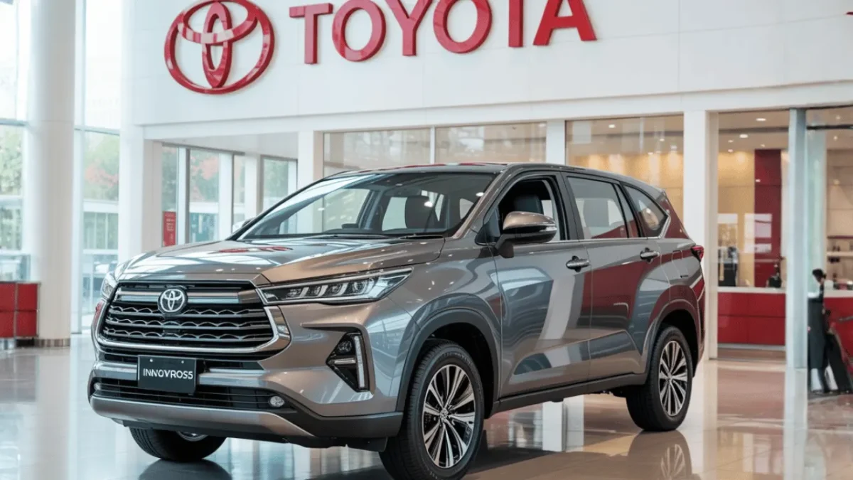 Toyota Innova HyCross